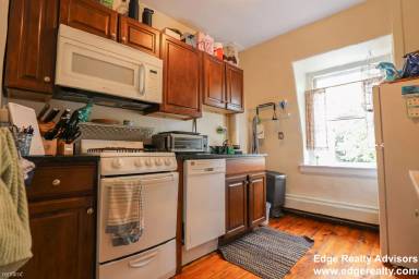 Main picture of 23 Inman St