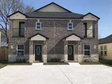 Main picture of 7927 Bowen St
