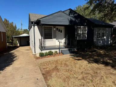 Main picture of 2207 NW 35th St