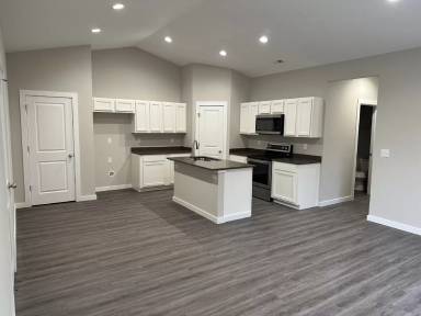 Main picture of 13532 W Haskell Ct