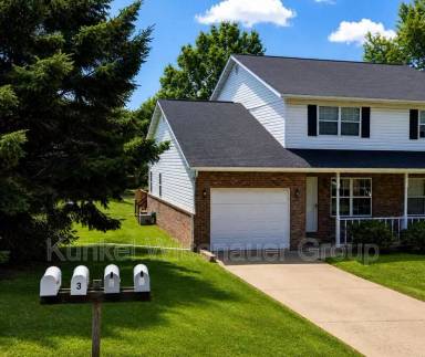 Main picture of 5 Eagle Dr