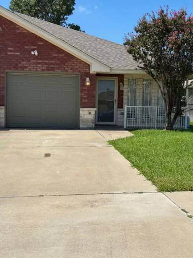 Main picture of 4500 John David Dr