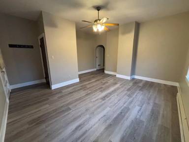 Main picture of 334 Main St