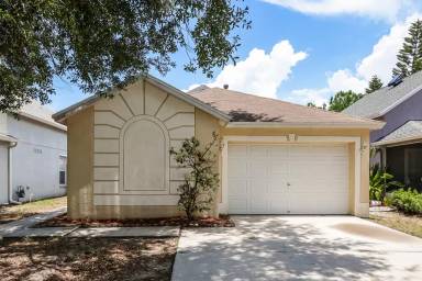 Main picture of 10523 Lakeside Vista Dr