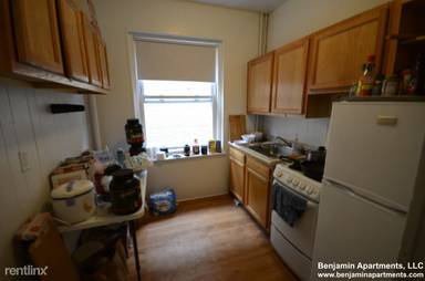 Main picture of 1350 Commonwealth Ave