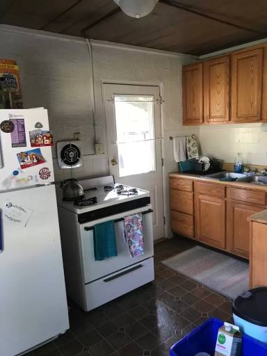 Main picture of 134 N Clark St