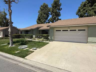 Main picture of 17105 Village 17
