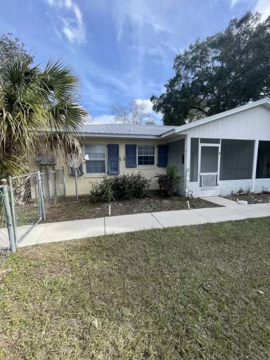 Main picture of 211 SE 1st Ave