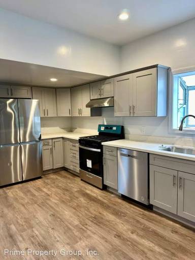 Main picture of 8804 B St