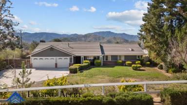 Main picture of 2440 Vista del Monte Dr