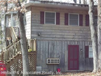 Main picture of 909 Elm St