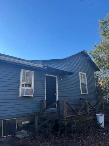 Main picture of 1529 Henley St