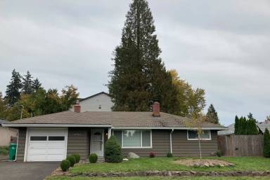 Main picture of 10522 SE Home Ave