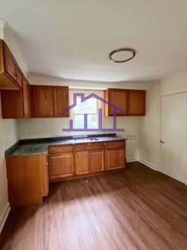 Main picture of 107 Broad Street