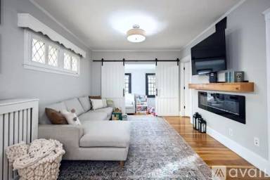 Main picture of 87 Brook Rd