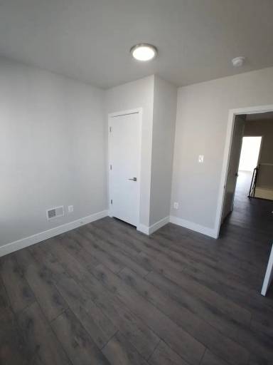 Main picture of 272 S Cecil St