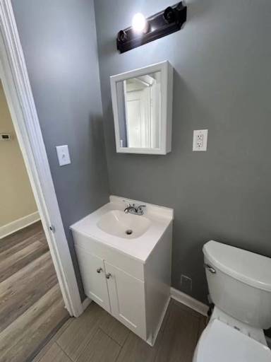 Main picture of 1209 E 6th St