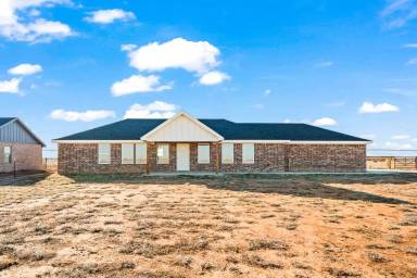 Main picture of 10705 N County Road 2800