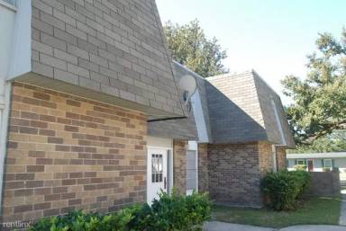 Main picture of 2300 Westbrook St