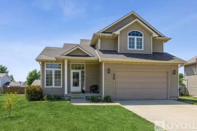 Main picture of 370 SE Cardinal Ln