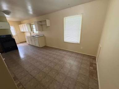 Main picture of 4080 Goldenrod Ct