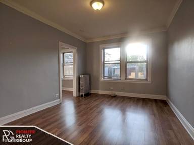 Main picture of 2536 N Sawyer Ave Apartments