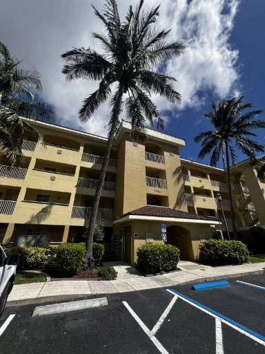 Main picture of 1785 Four Mile Cove Pkwy