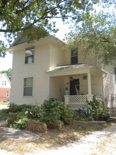 Main picture of 402 N 8th St