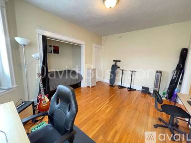 Main picture of 60 Woodstock Ave