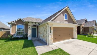 Main picture of 3903 White Oak Meadow Ct