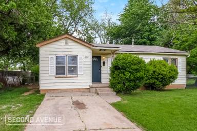 Main picture of 2337 SW 50th St