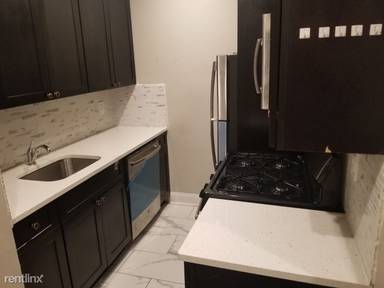 Main picture of 121 Wade St