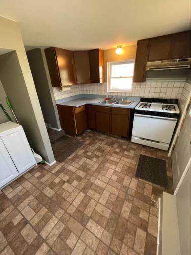 Main picture of 446 Garrett St