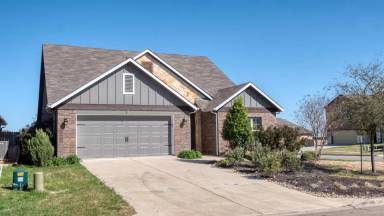 Main picture of 1203 Amber Dawn Dr