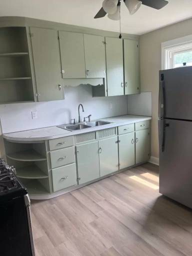 Main picture of 262 McKnight St