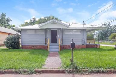 Main picture of 500 Oakland Ave