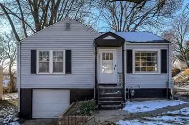 Main picture of 3185 Stone Ave