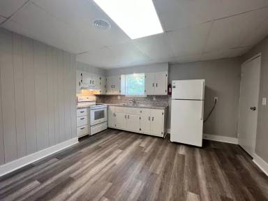 Main picture of 1809 Quarry Rd