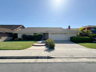 Main picture of 20572 Lavonne Ln