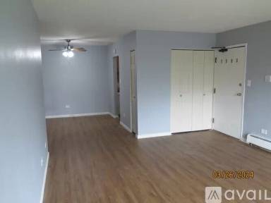 Main picture of 242 Shorewood Dr