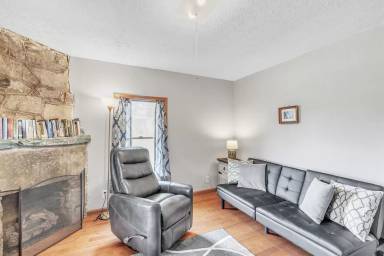 Main picture of 177 Hoots Dr