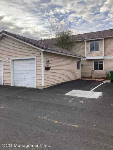 Main picture of 1086 Bradley Sq