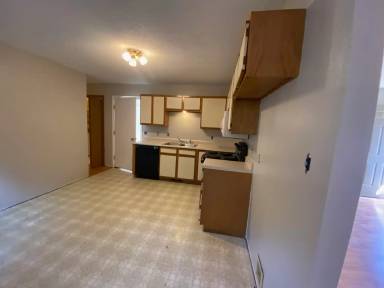 Main picture of 4093 W Grand St
