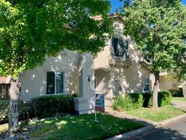 Main picture of 751 Sunderland Ct