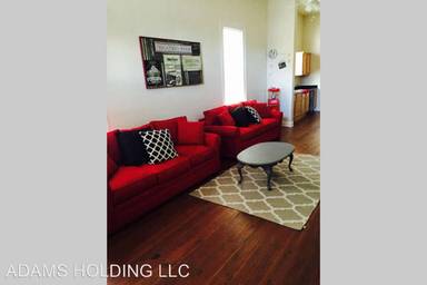 Main picture of 727 Jackson Ave