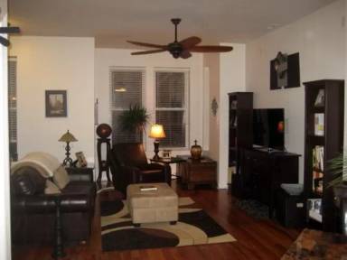 Main picture of 1820 N Marshfield Ave