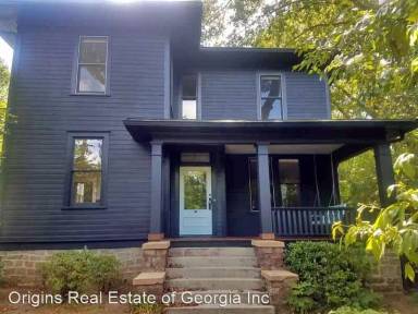 Main picture of 87 Howard St NE