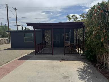Main picture of 4410 Trowbridge Dr