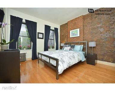 Main picture of 235 E 81st St