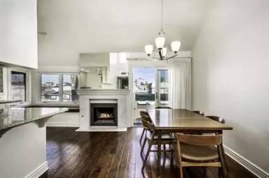 Main picture of 617 W Balboa Blvd